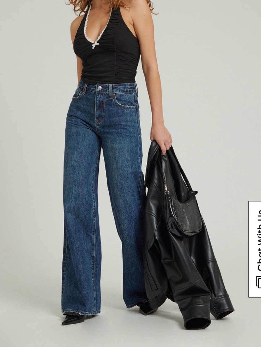 PacSun Women’s Wide Leg Jeans in Dark Blue Wash
